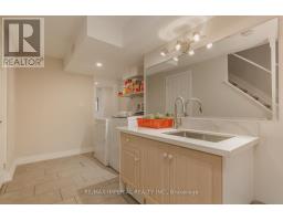 85 Maple Ridge Crescent E, Markham, ON L6E1T8 Photo 25
