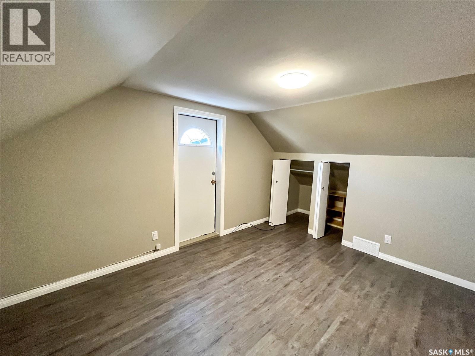 312 10TH AVENUE W - 18