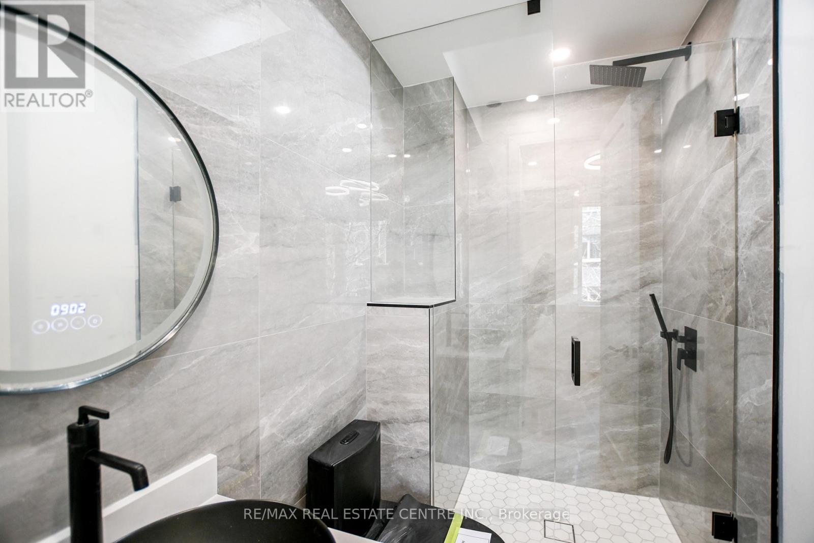 57 JONES AVENUE - 24