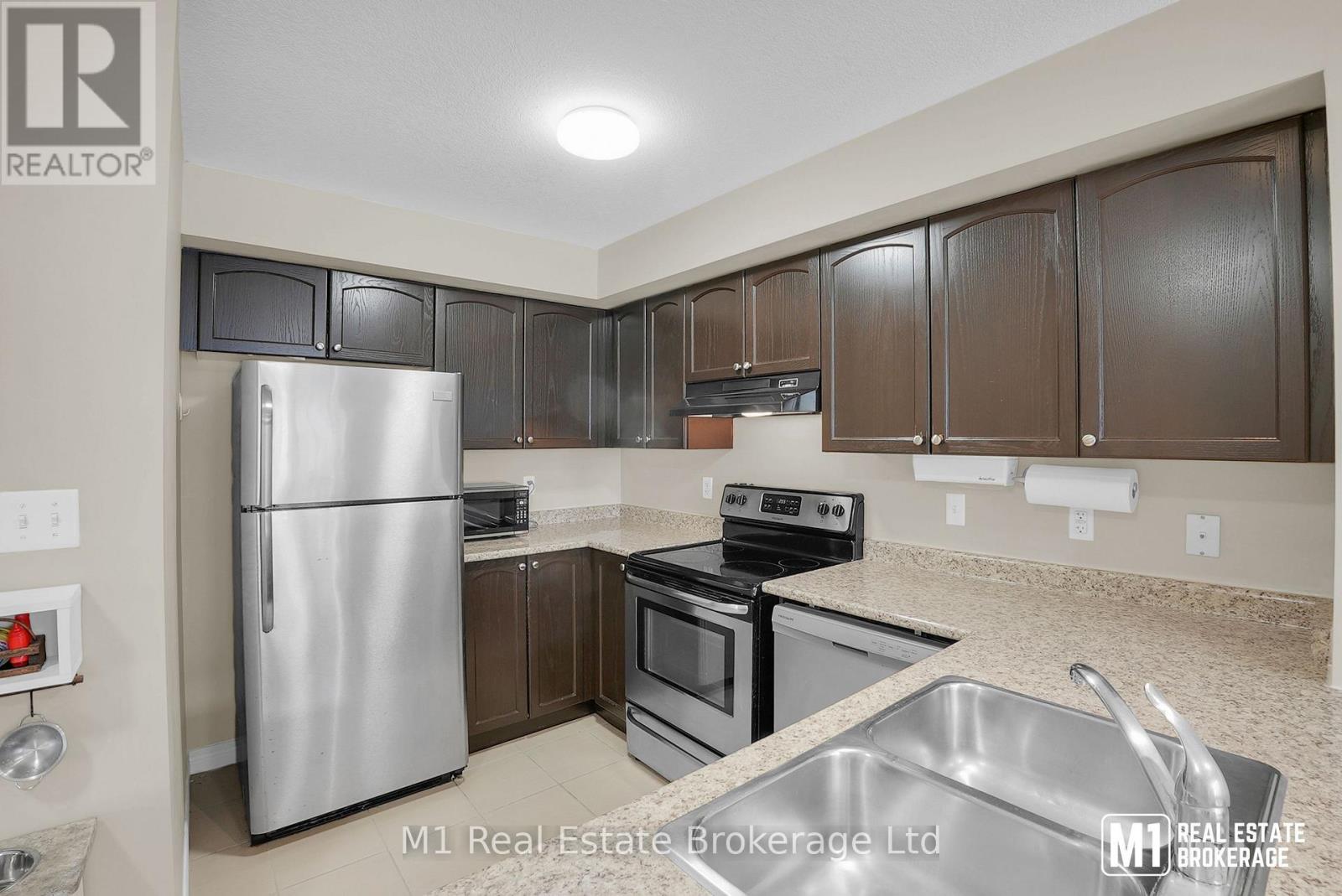 46B - 15 CARERE CRESCENT — photo 8