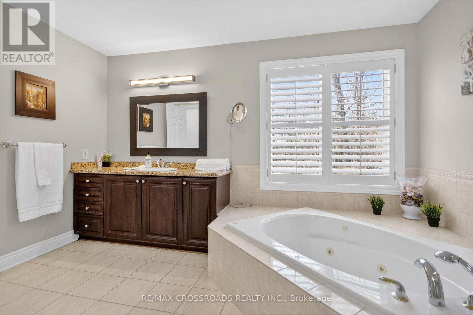 10 TIERNEY DRIVE - 28