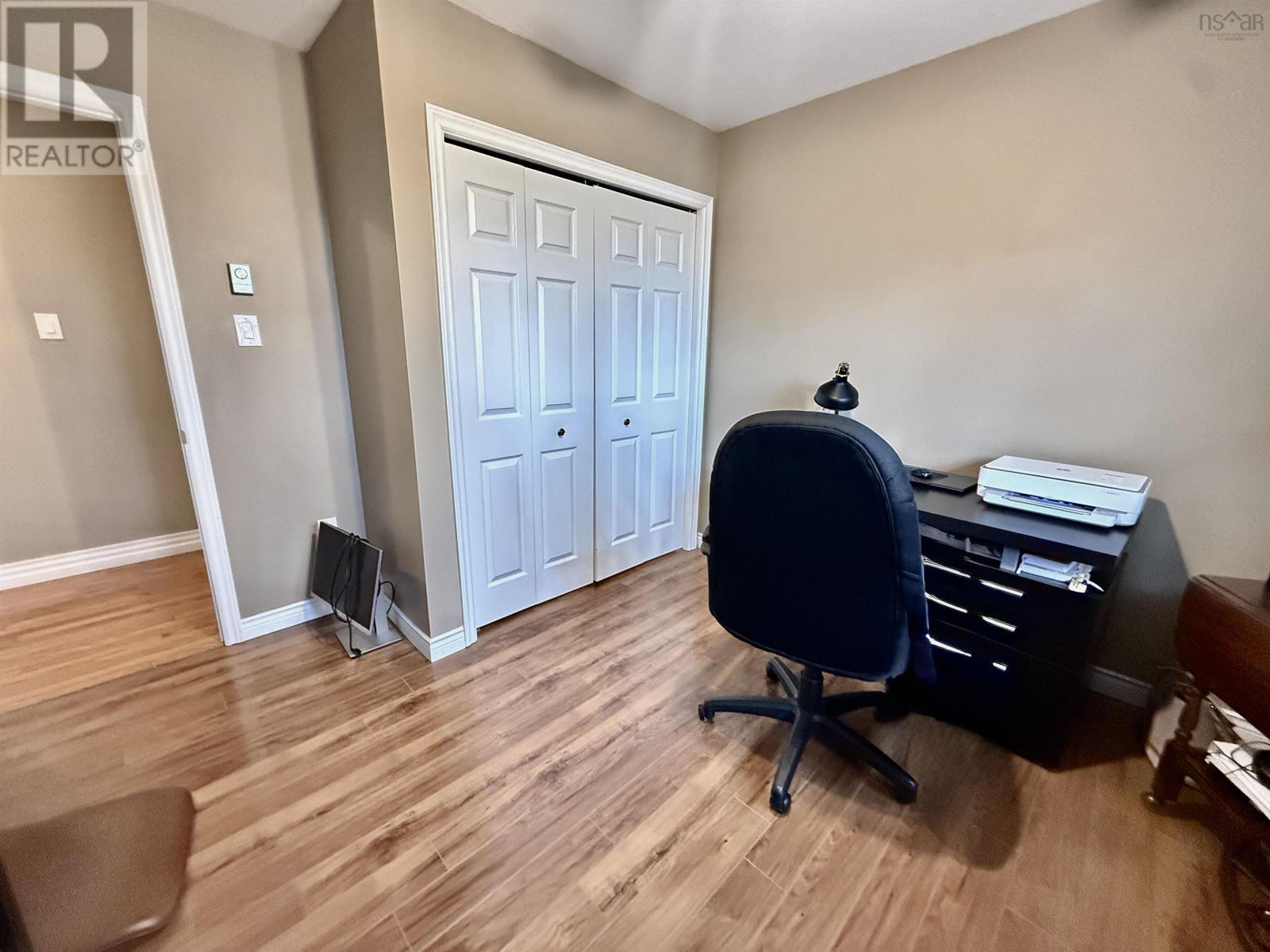 Property 24 of 46 of 10 Trundle Crescent