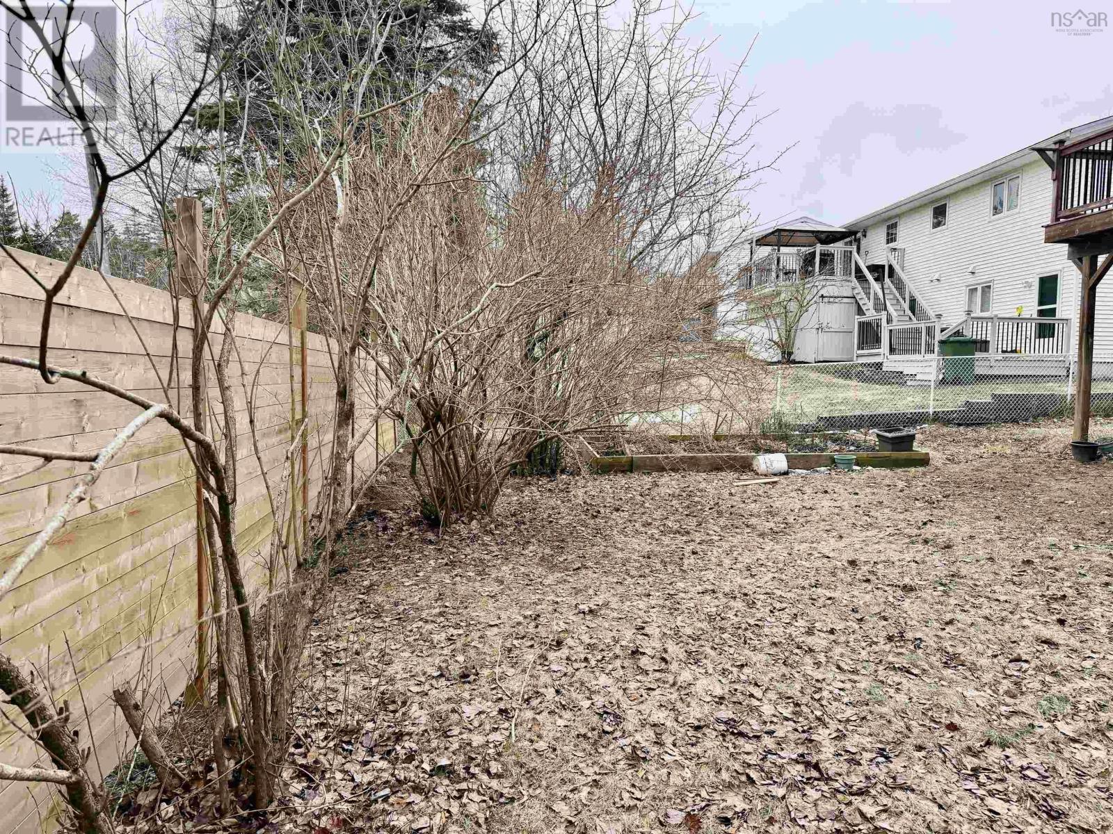 Property 43 of 46 of 10 Trundle Crescent