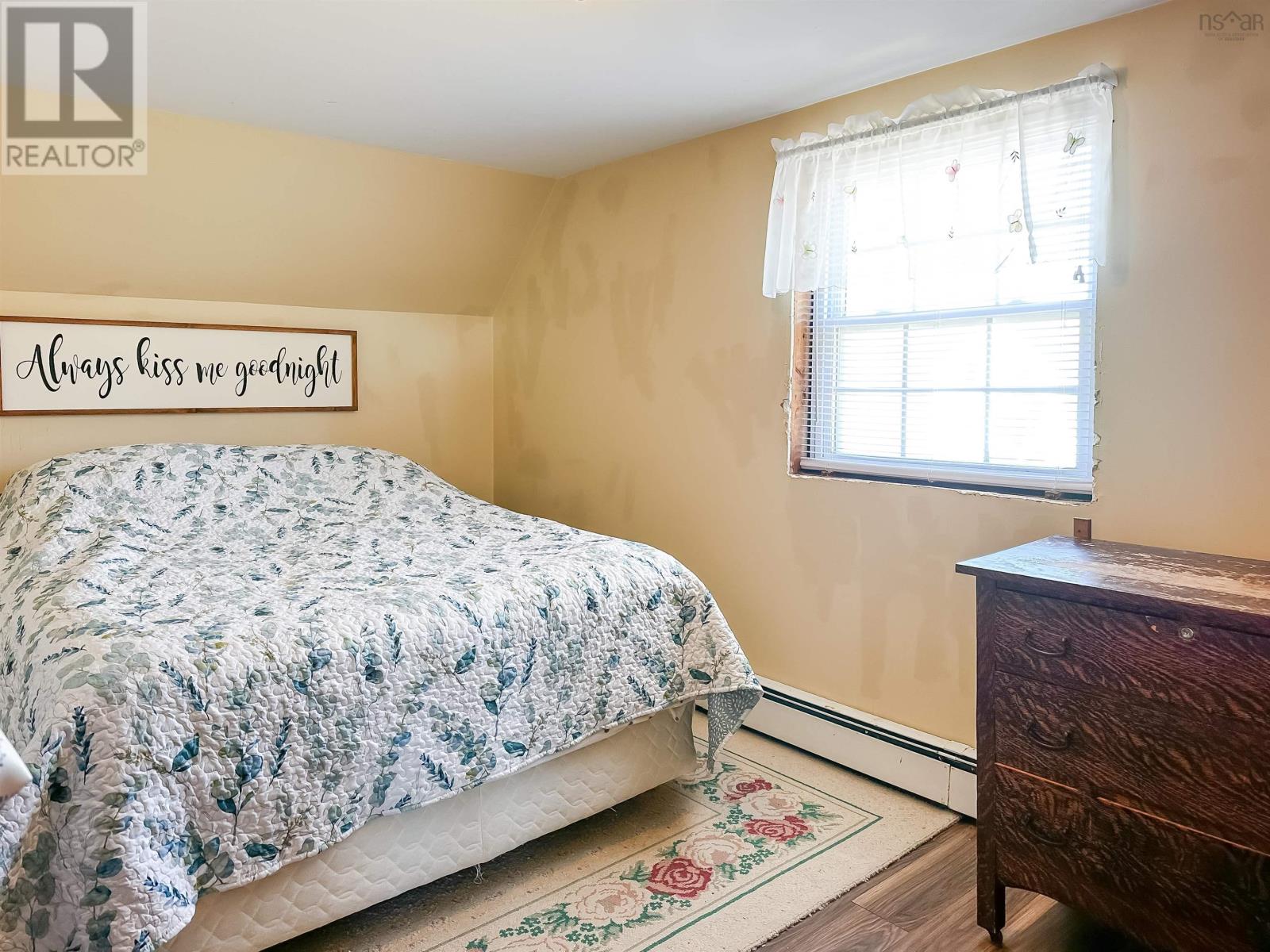 5692 HIGHWAY 221 - 25