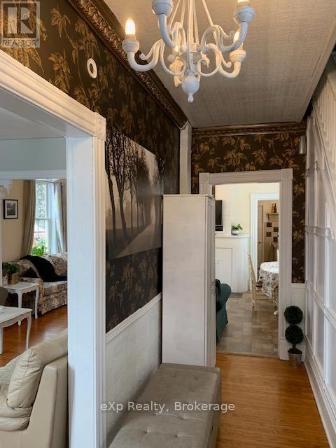 145 3RD AVENUE SE - 6