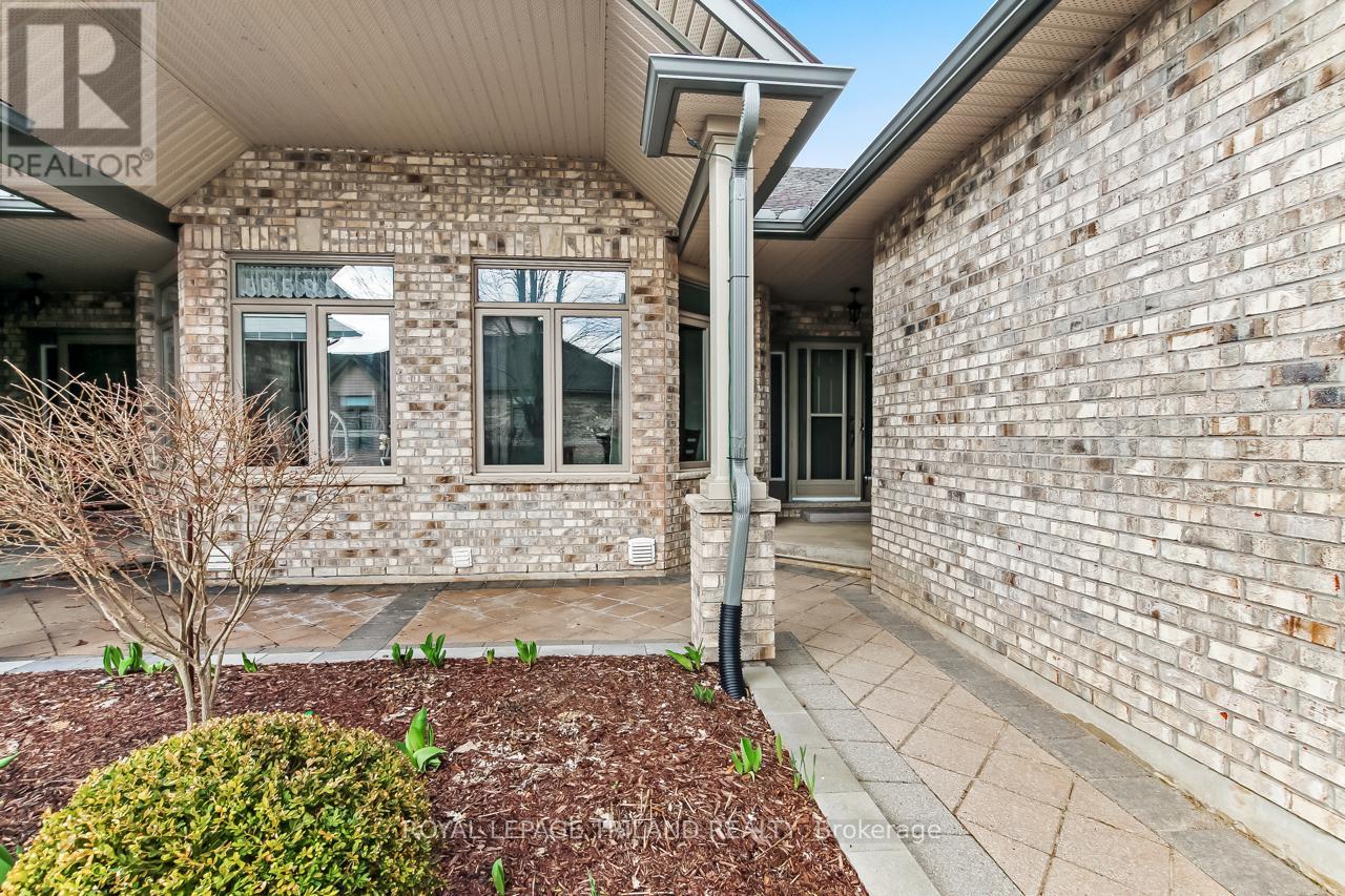 #47 44 EDGEVALLEY ROAD - 3