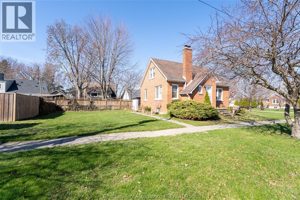 17 GRAND AVENUE, Wallaceburg, Ontario, N8A4J8 — Photo 34
