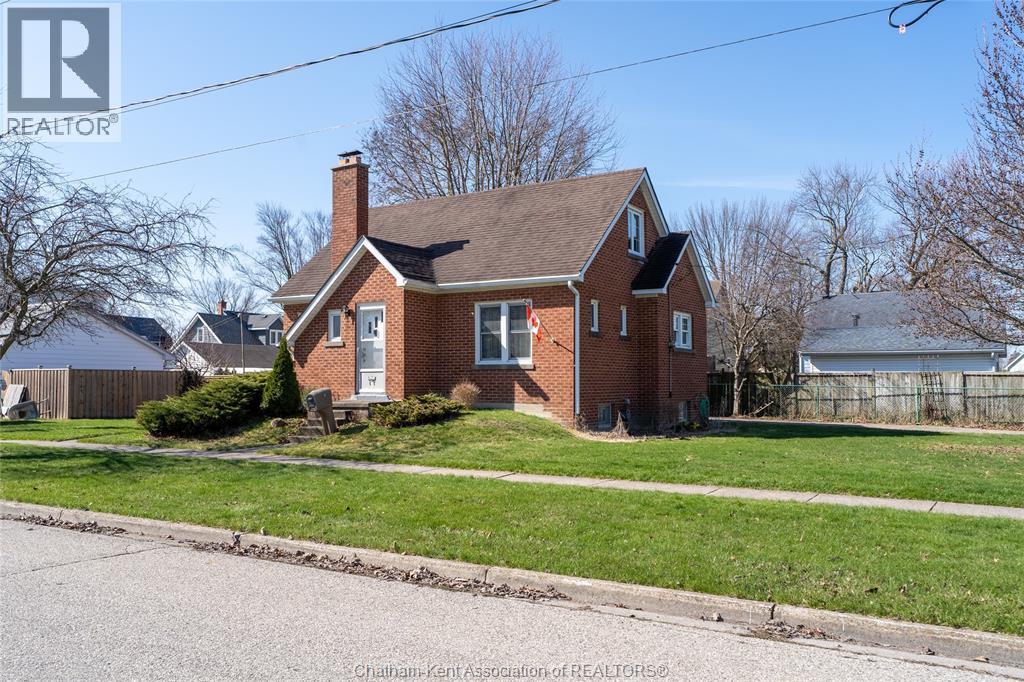 17 GRAND AVENUE, Wallaceburg, Ontario, N8A4J8 — Photo 42