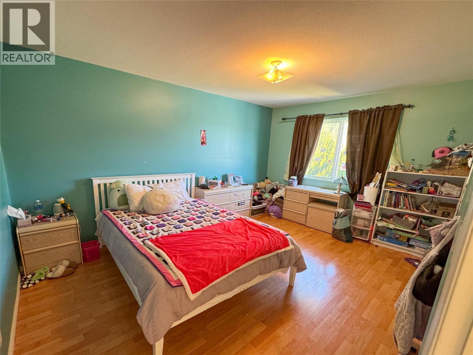 2859 75TH AVENUE - 37