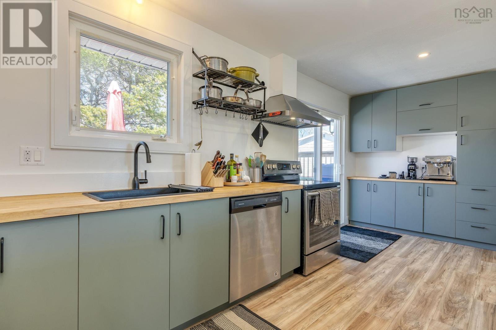 Property 21 of 50 of 12 School Road