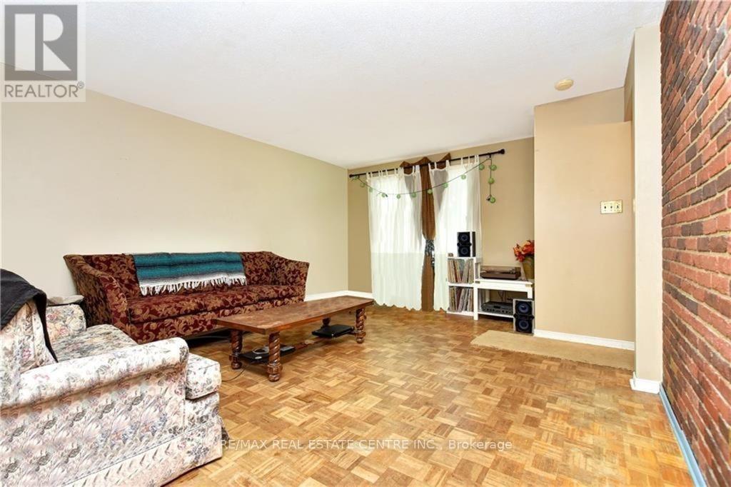 960 MEADOWLANDS DRIVE - 3