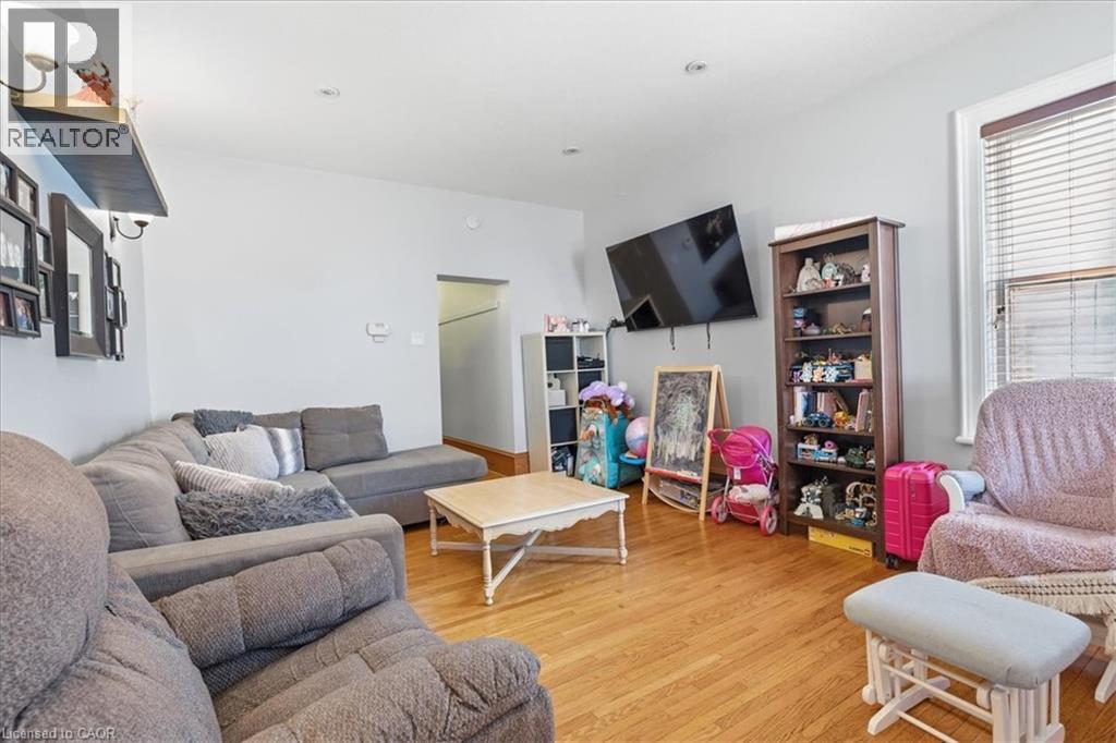 31 BINGEMAN STREET - 28