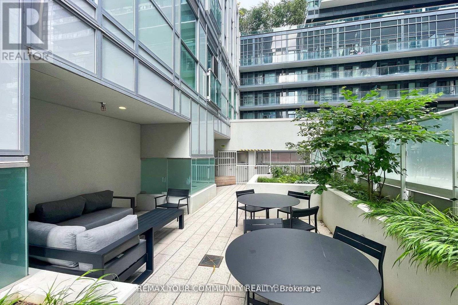 #2506 77 MUTUAL STREET - 44