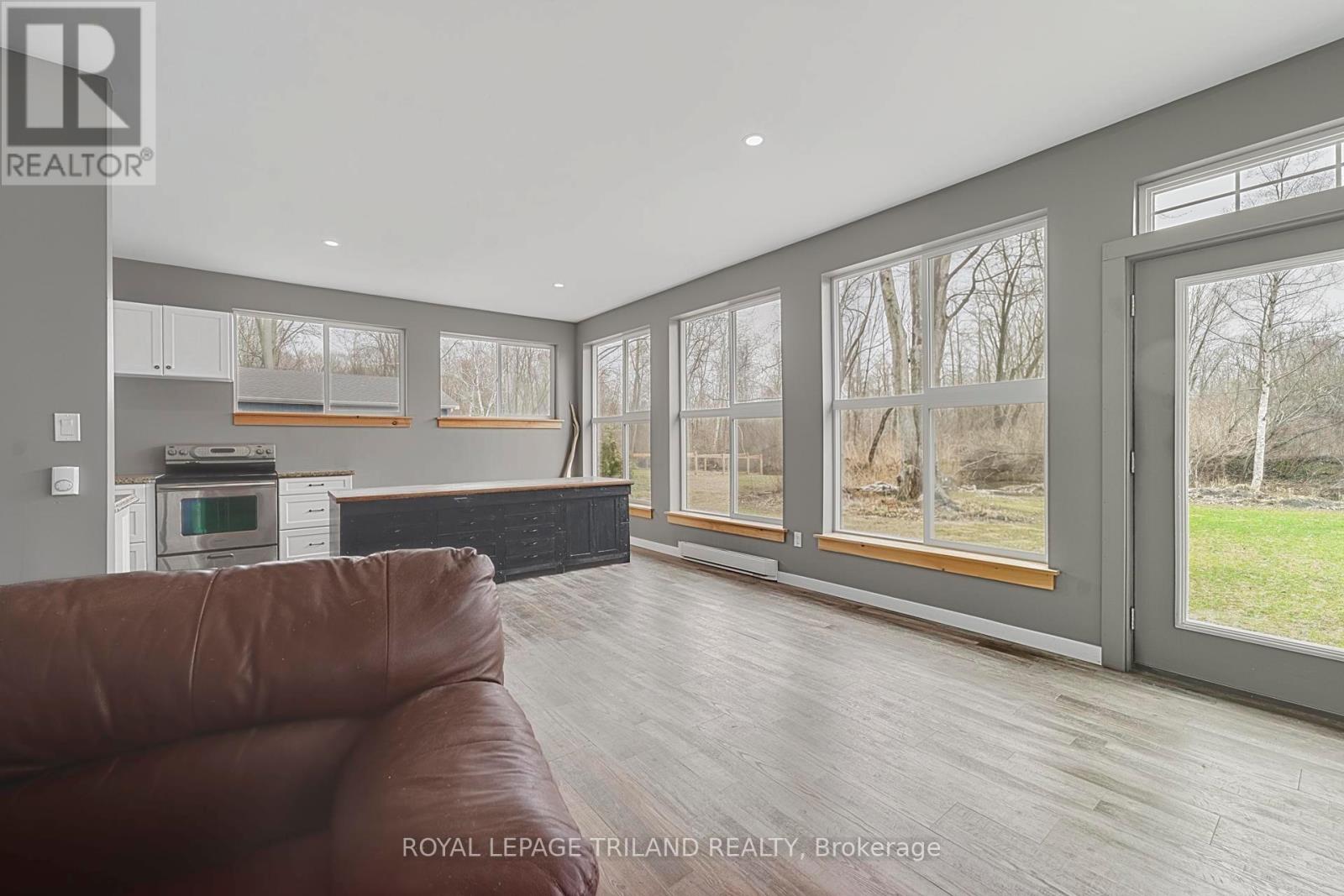 6043 FRANKS ROAD - 10