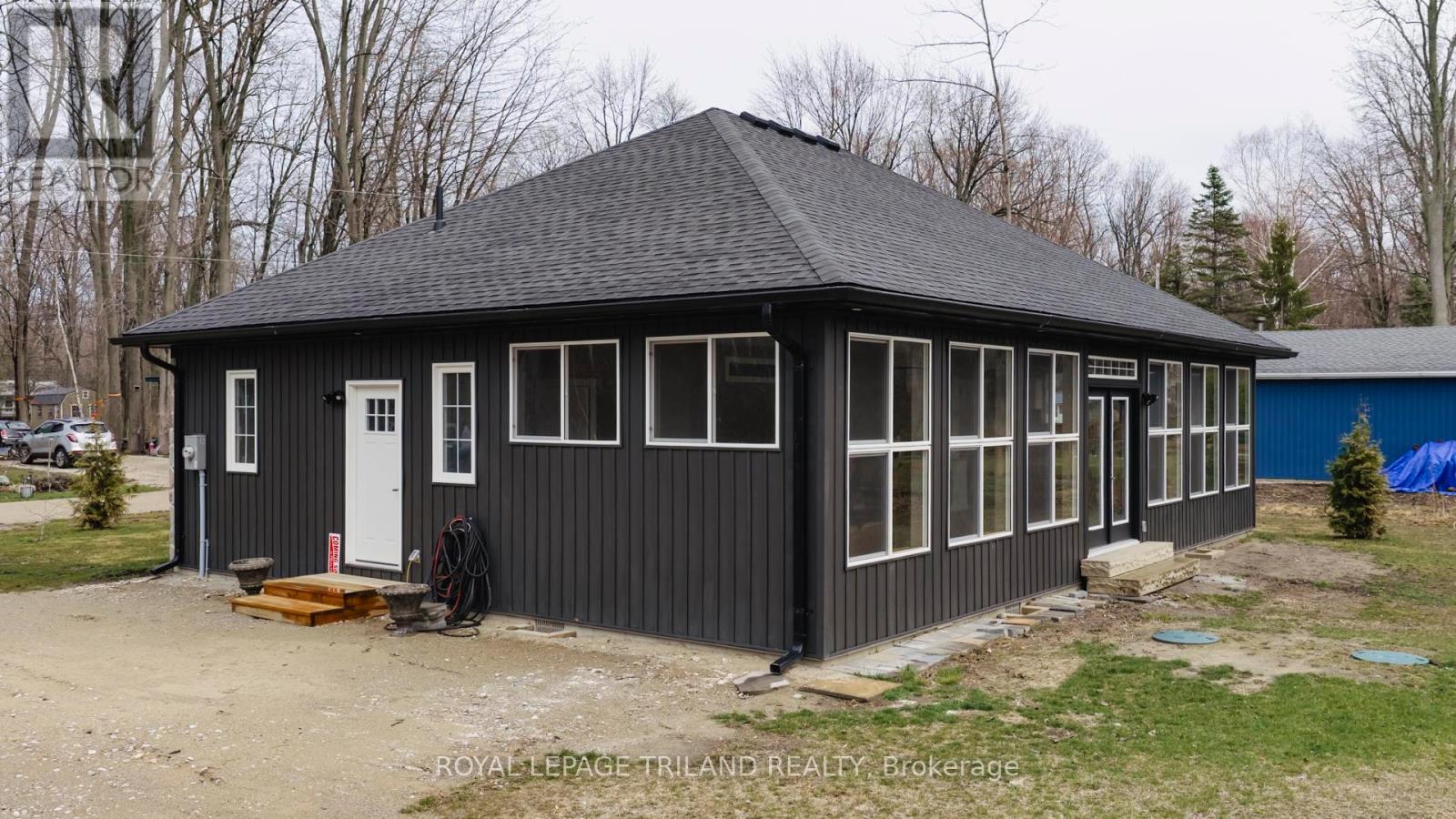 6043 FRANKS ROAD - 8