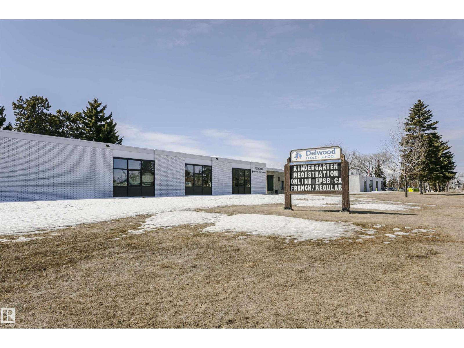 8109 132A AV NW, Edmonton