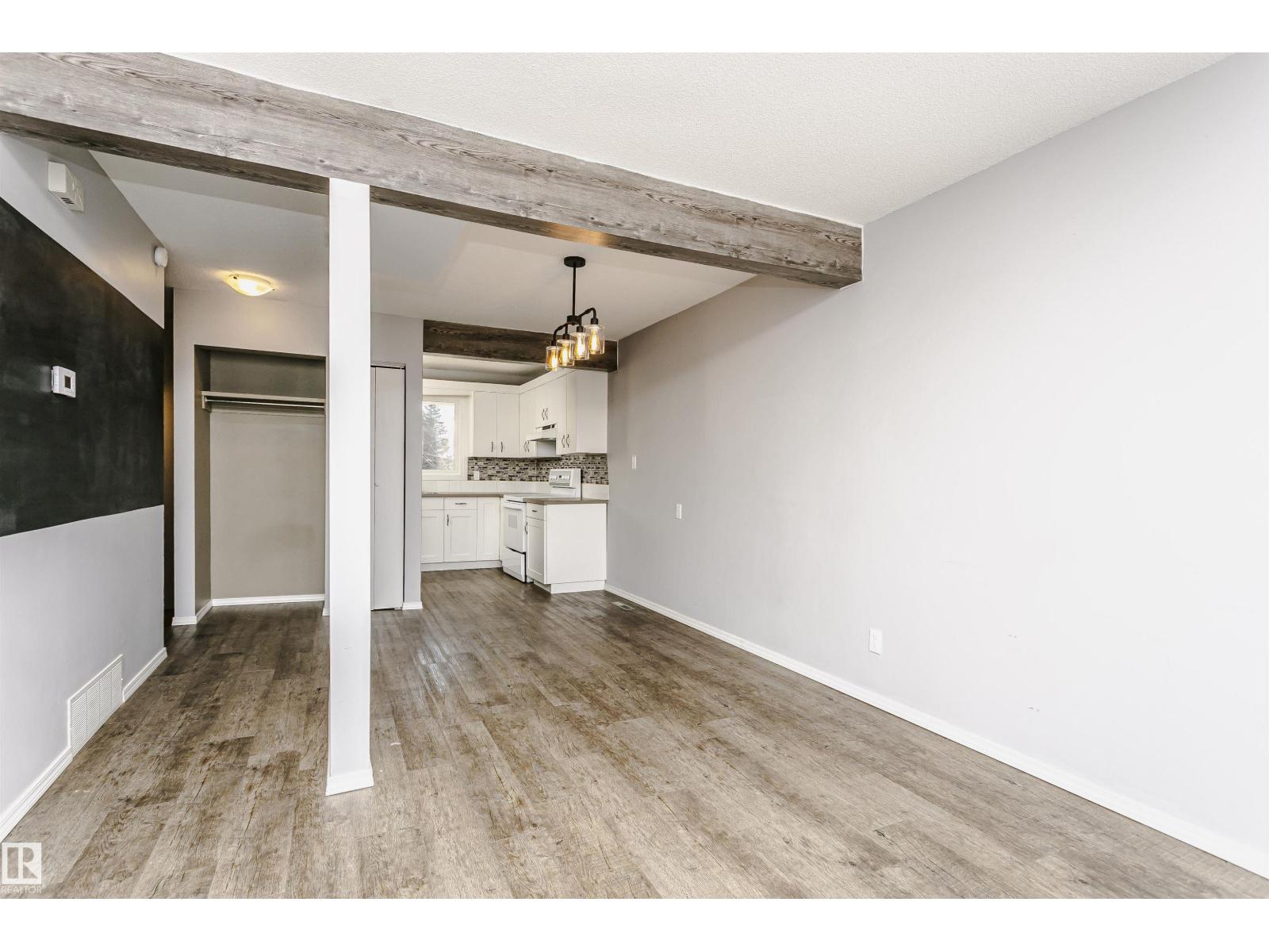 8109 132A AV NW, Edmonton