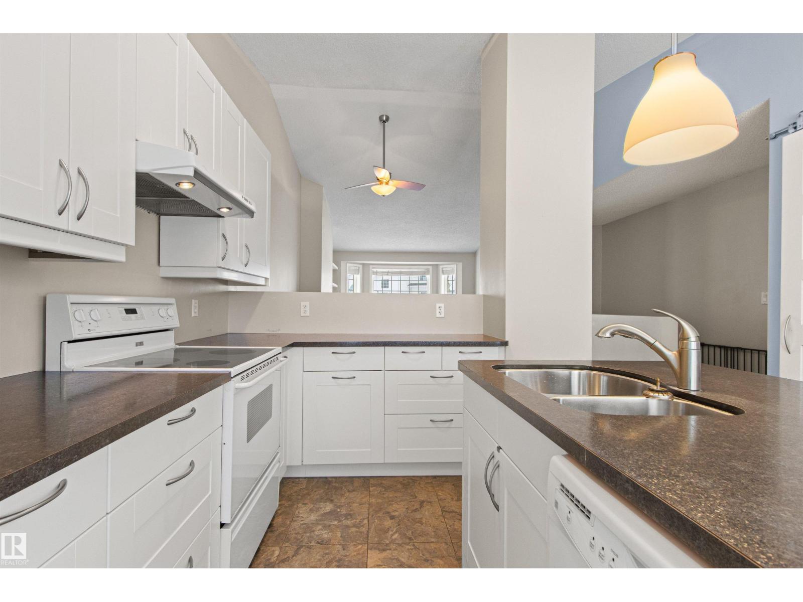 #23 3311 58 ST NW, Edmonton