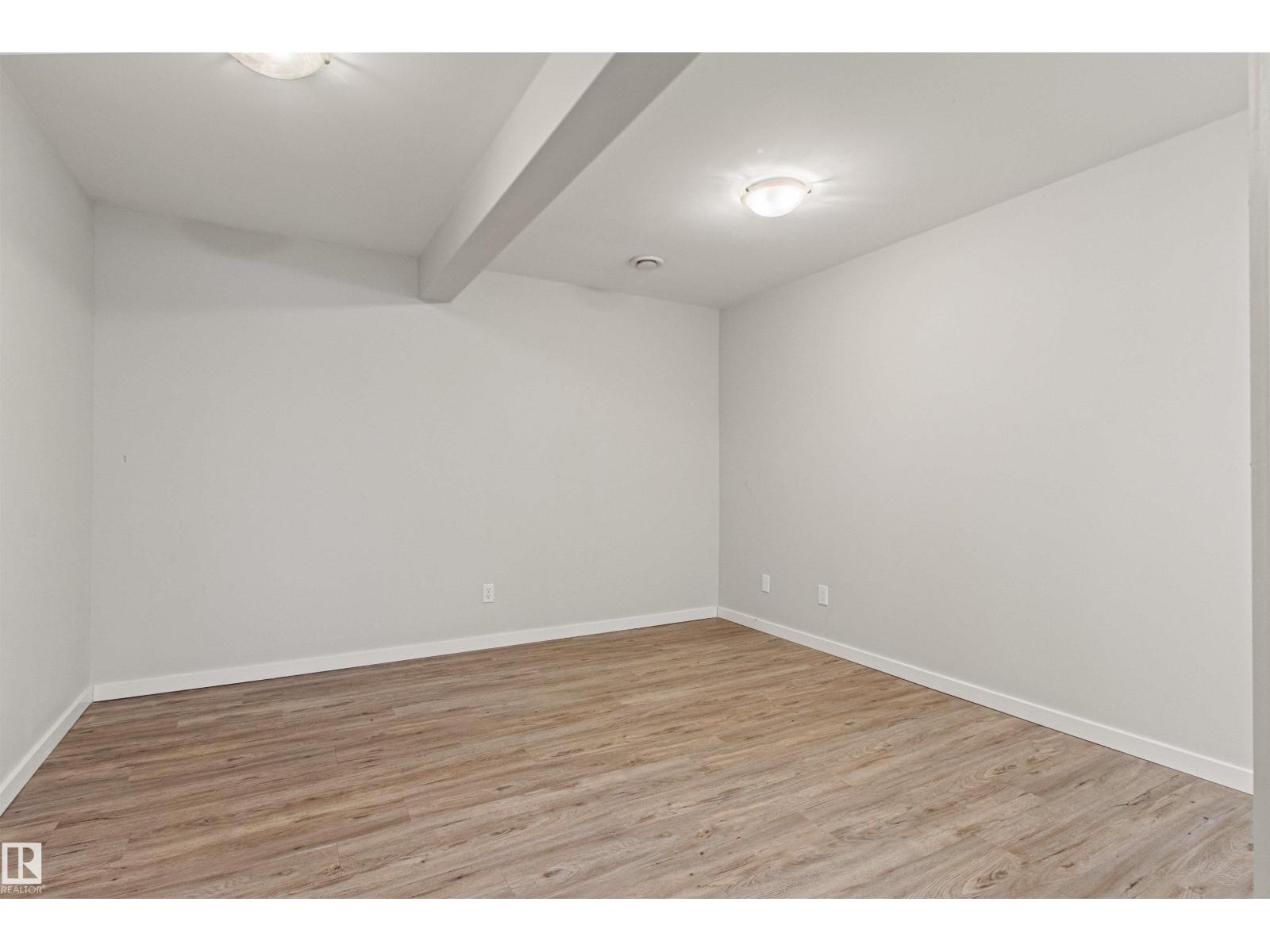 #23 3311 58 ST NW, Edmonton