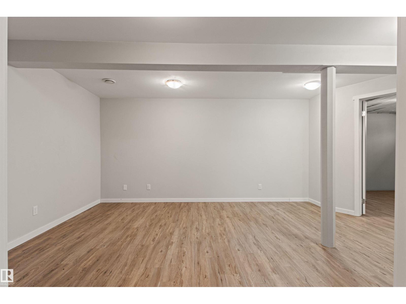 #23 3311 58 ST NW, Edmonton