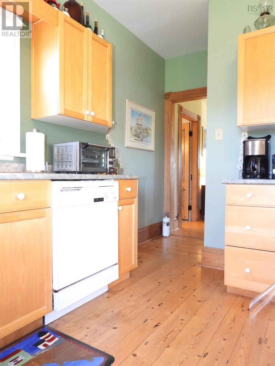 Property 18 of 49 of 5939 366 Highway