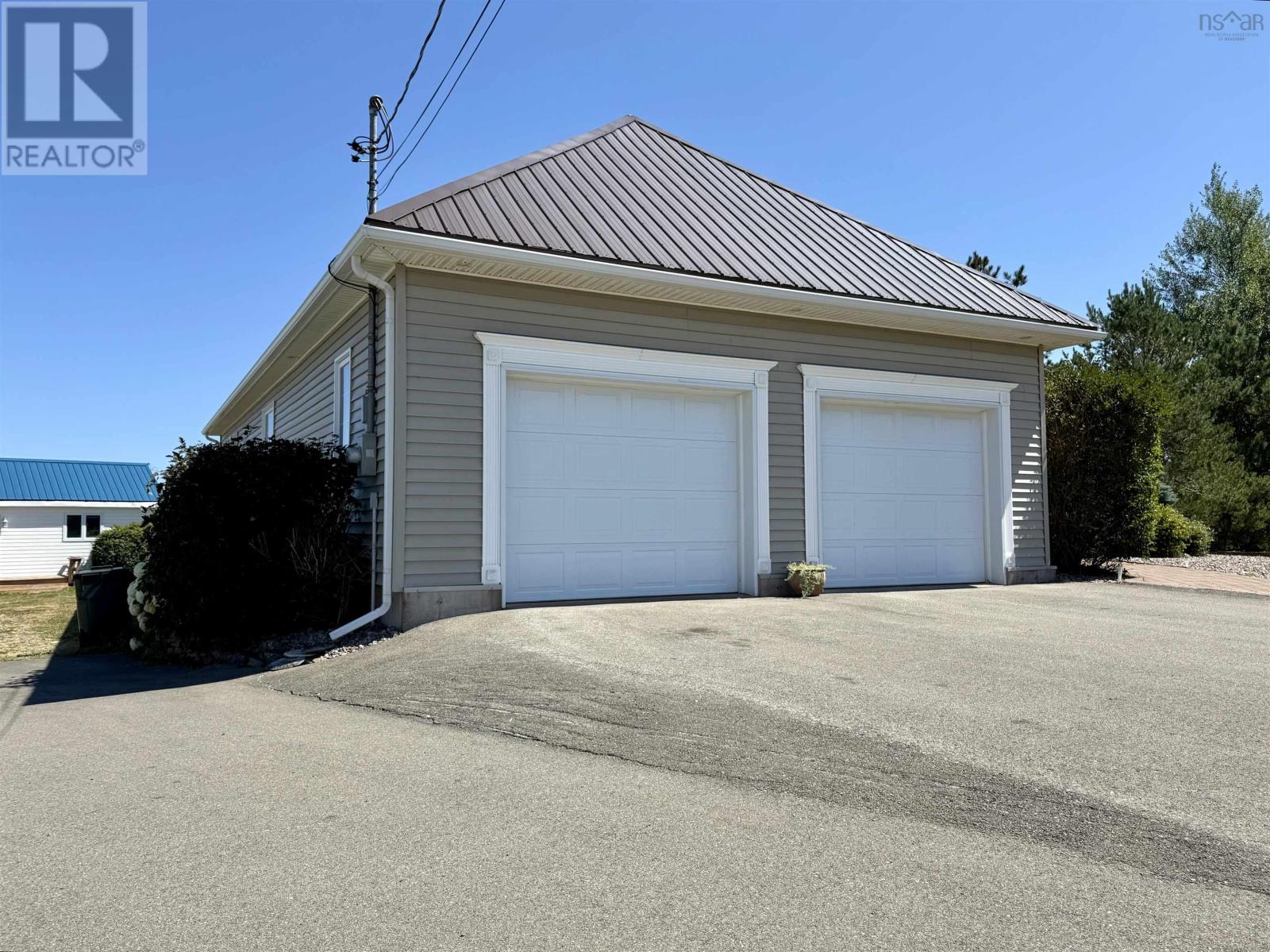 Property 32 of 49 of 9345 366 Highway