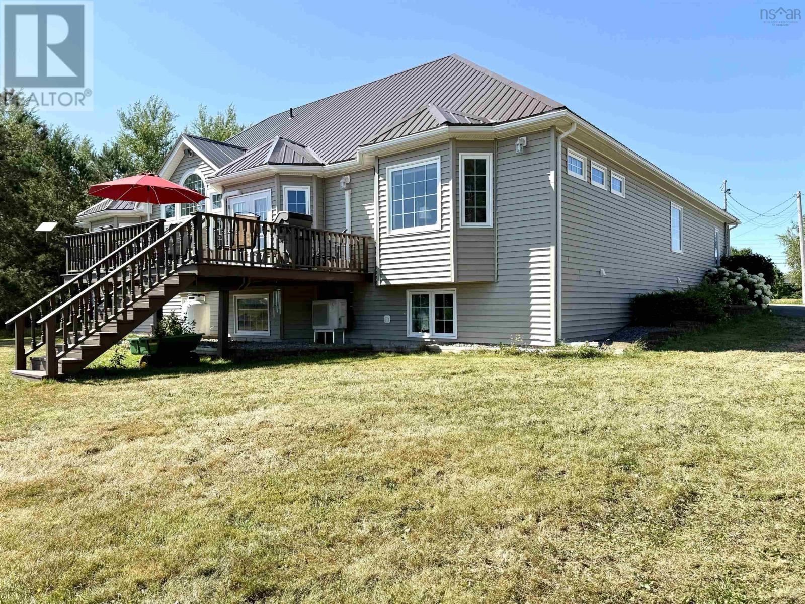 Property 6 of 49 of 9345 366 Highway