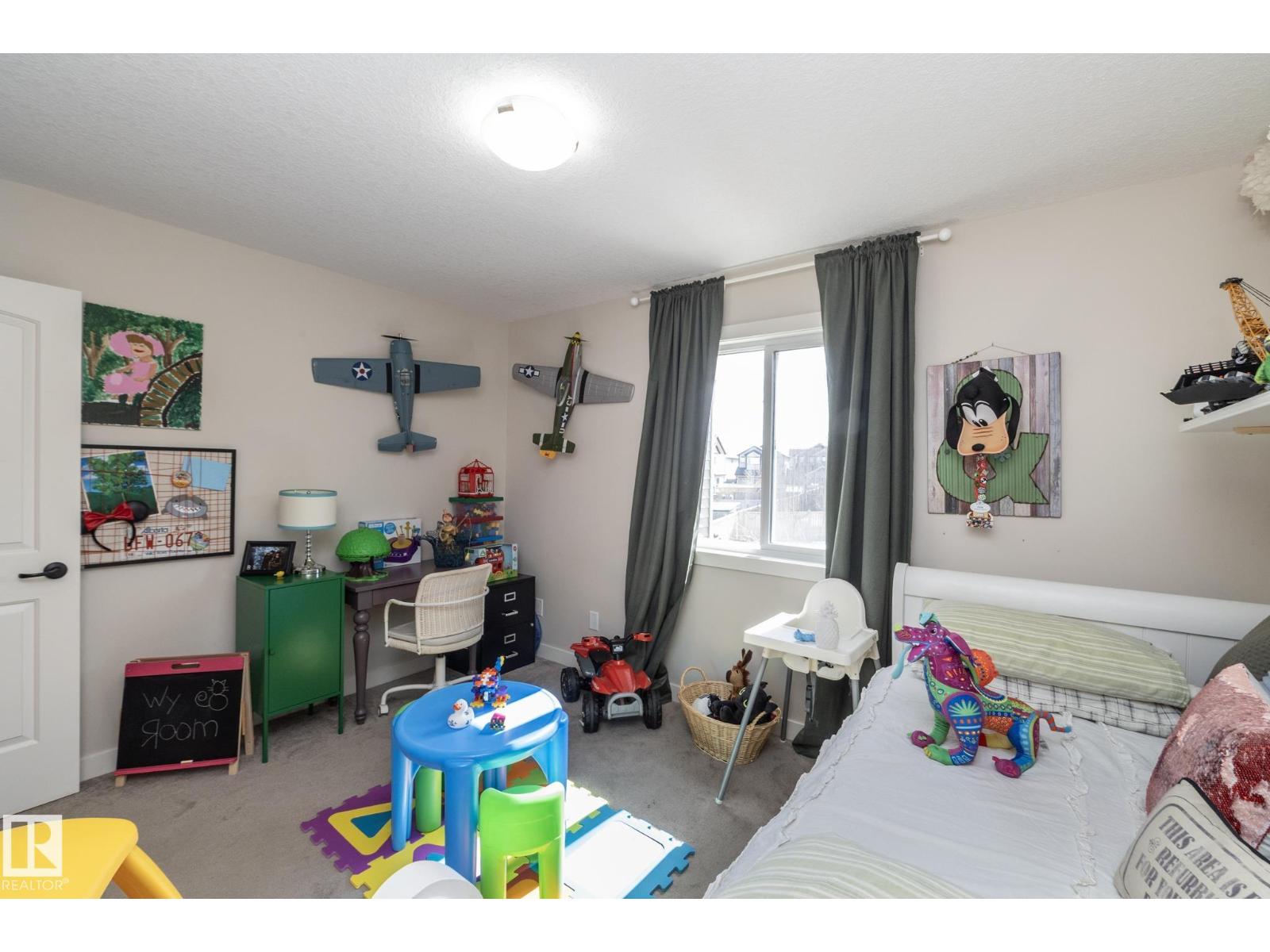 5315 17 AV SW, Edmonton