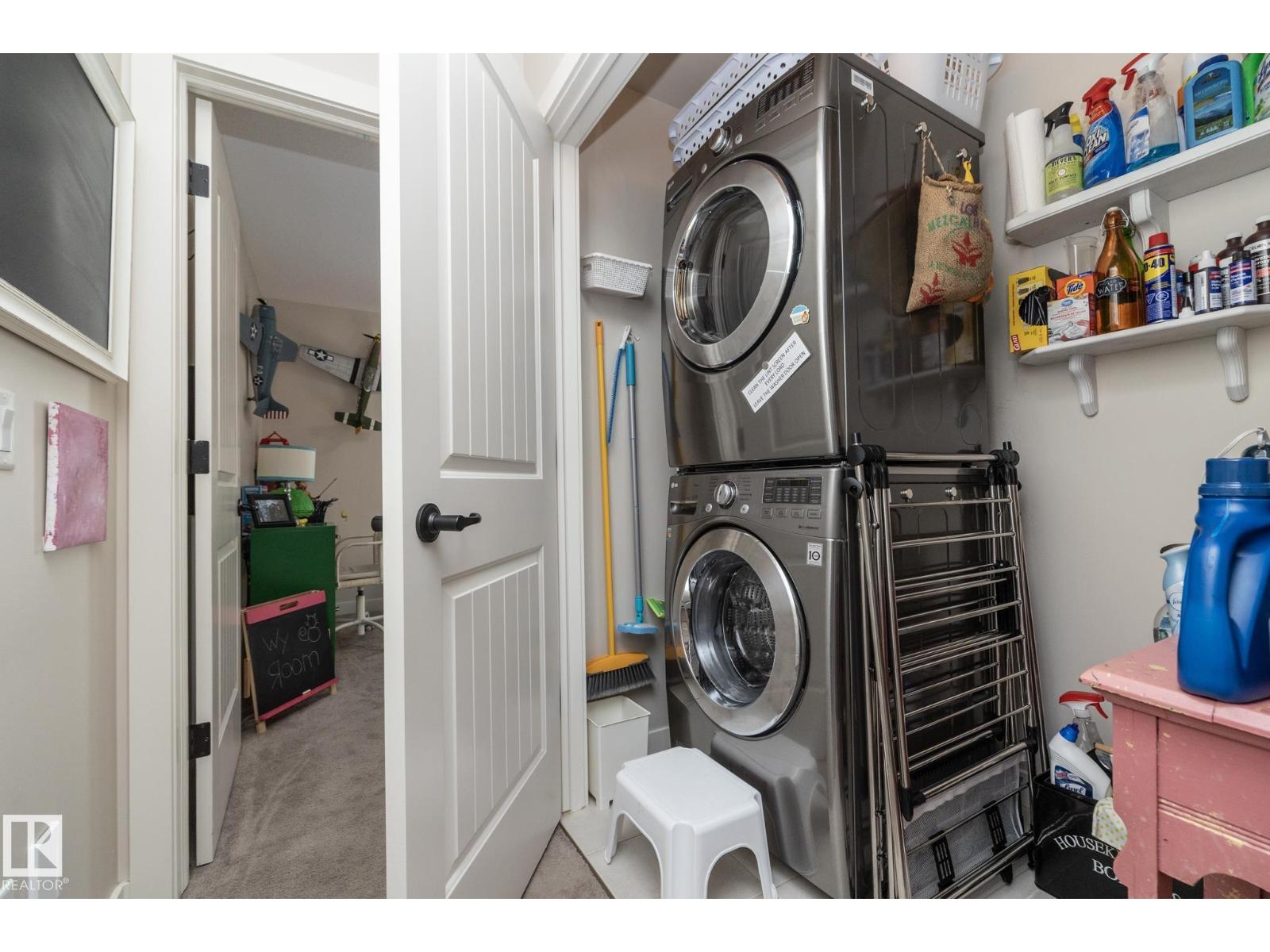 5315 17 AV SW, Edmonton