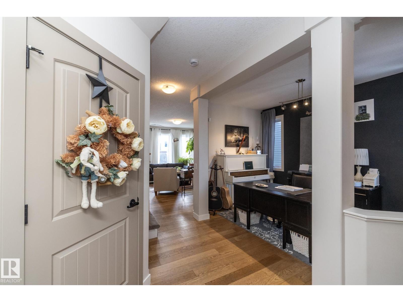 5315 17 AV SW, Edmonton