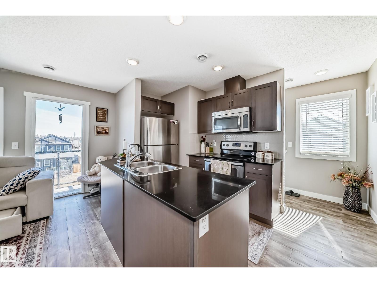 #11 1530 TAMARACK BV NW - 8