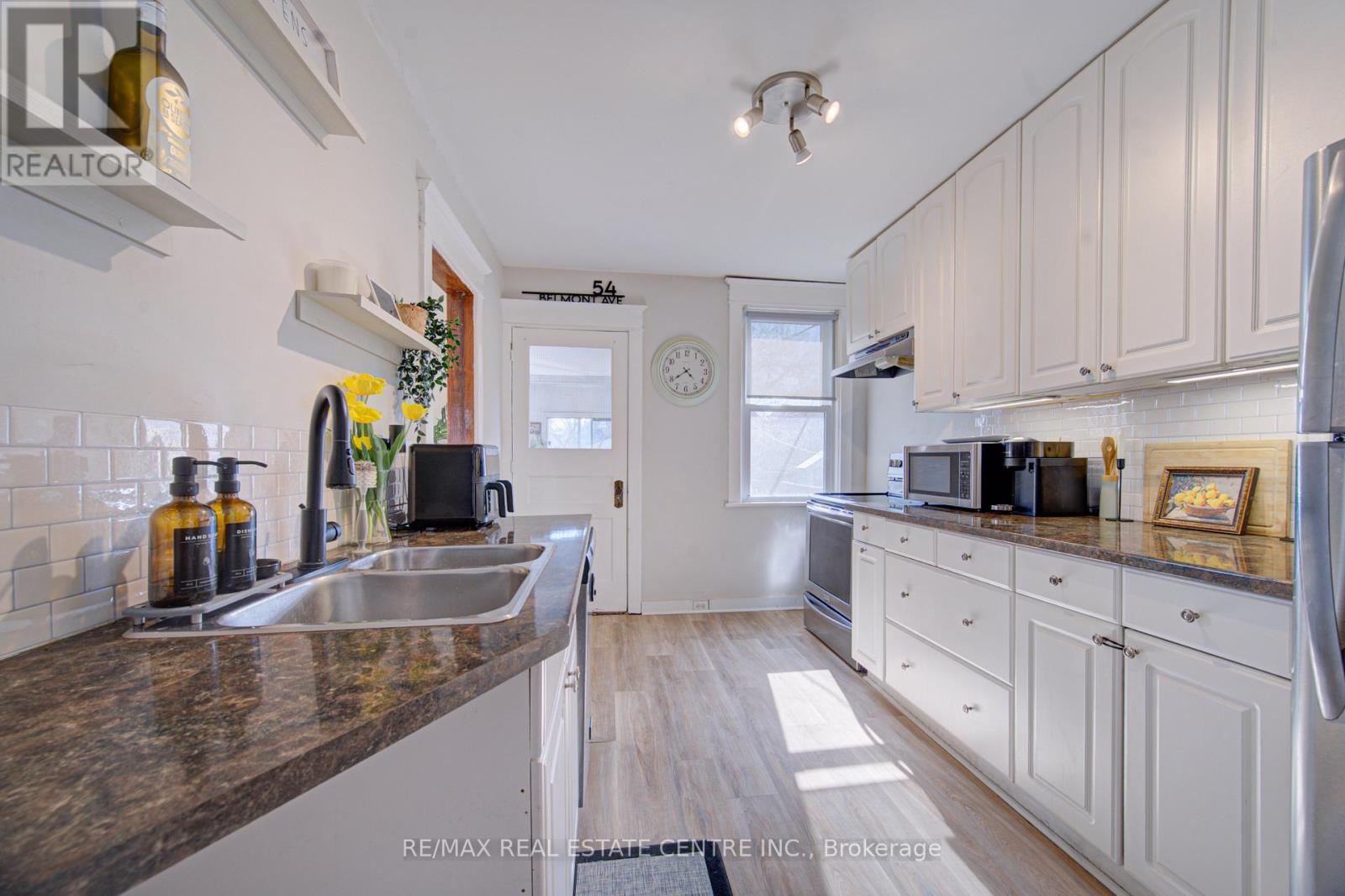 54 BELMONT AVENUE - 10