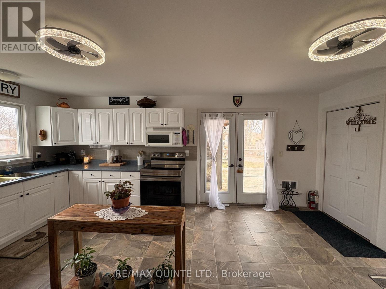 1330 RAPIDS ROAD - 11