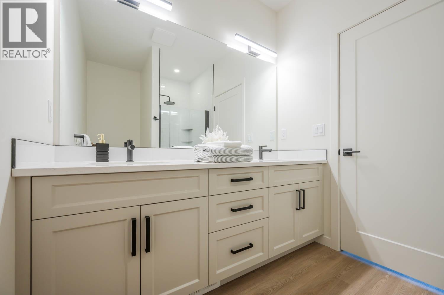 109 158 DEER Place, Penticton