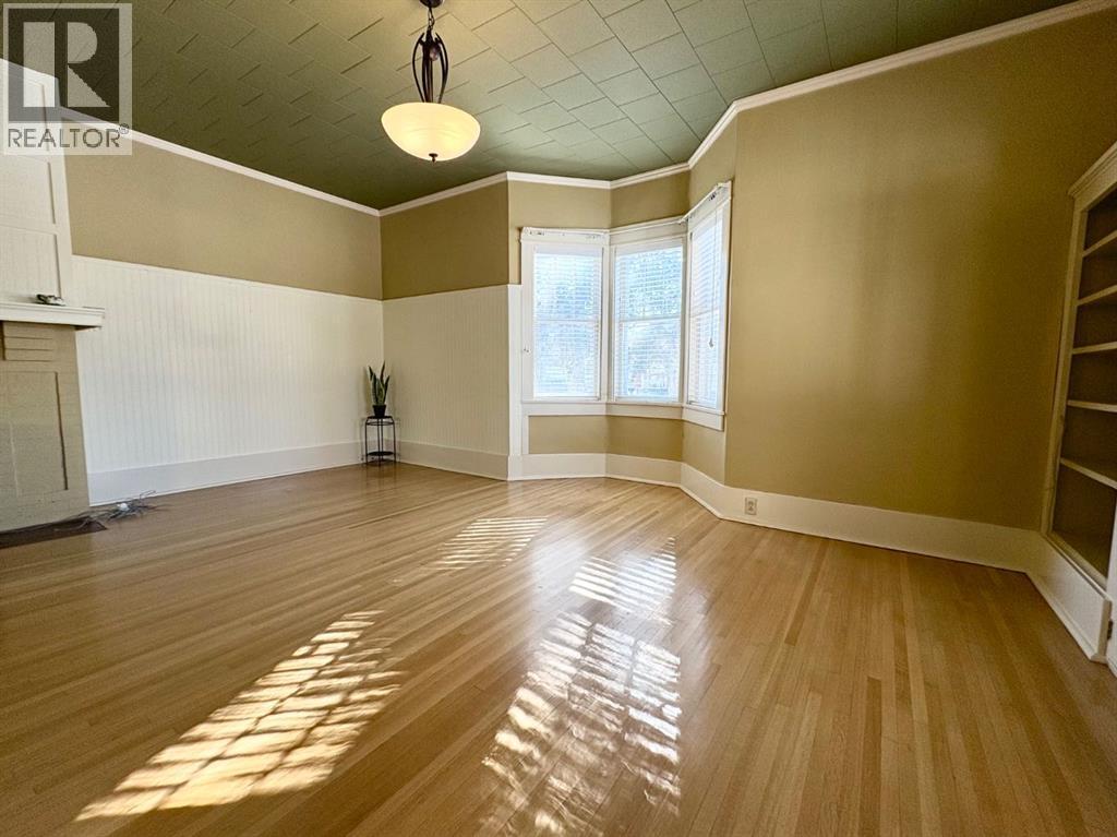 
          1407 4 Avenue South
            <br/>
            <span>Lethbridge</span>
            , 
            <span>AB</span>
             <span>T1J0R6</span>
         - Photo 5