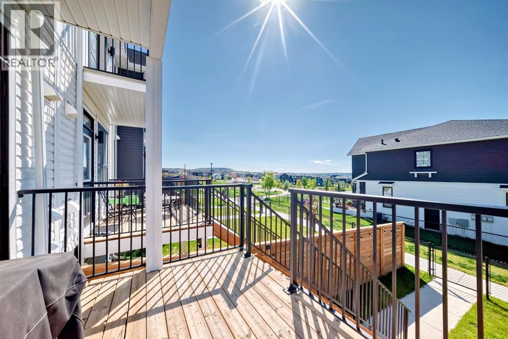 8 Heritage Lane, Cochrane