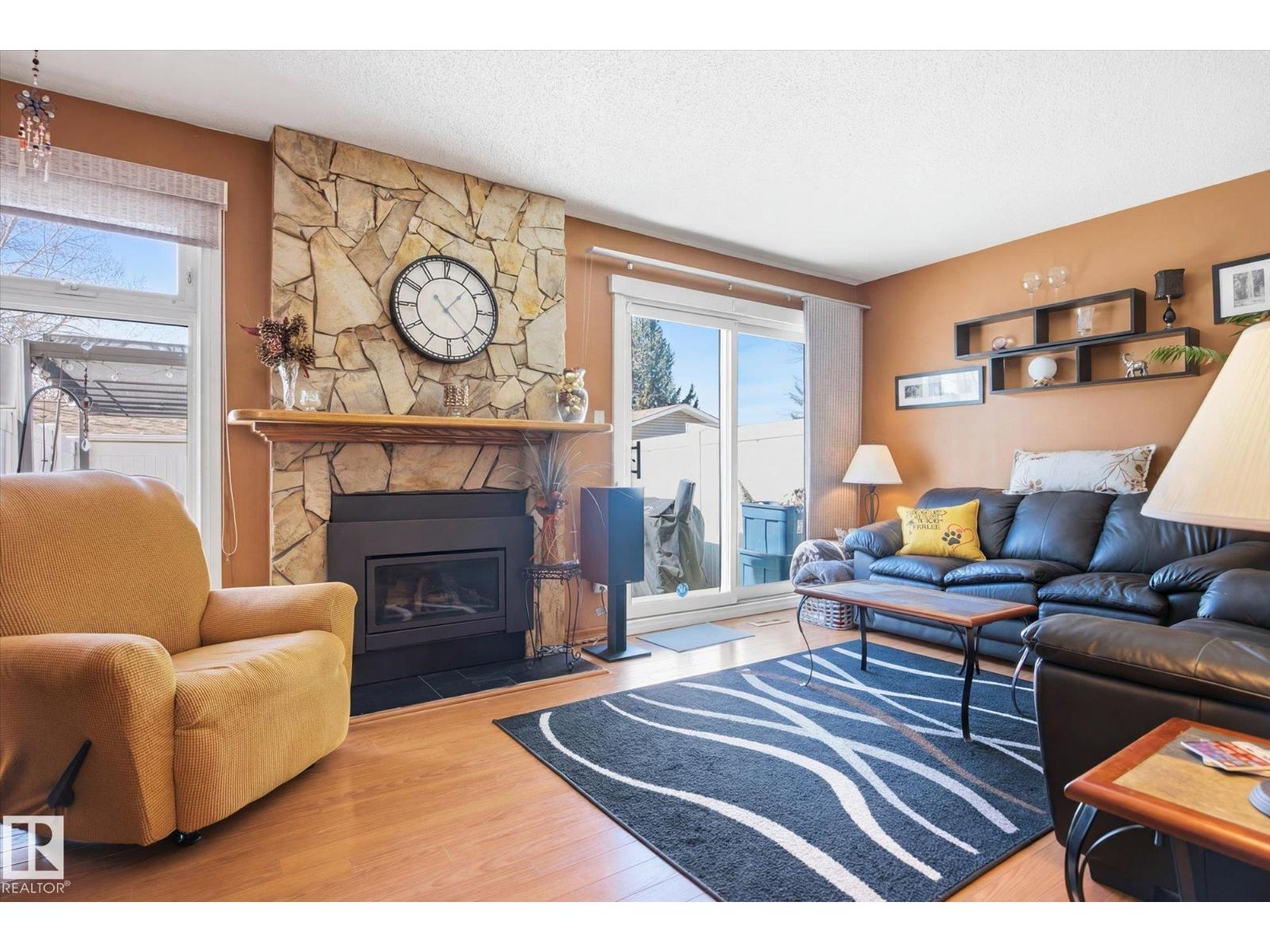 3237 142 AV NW, Edmonton