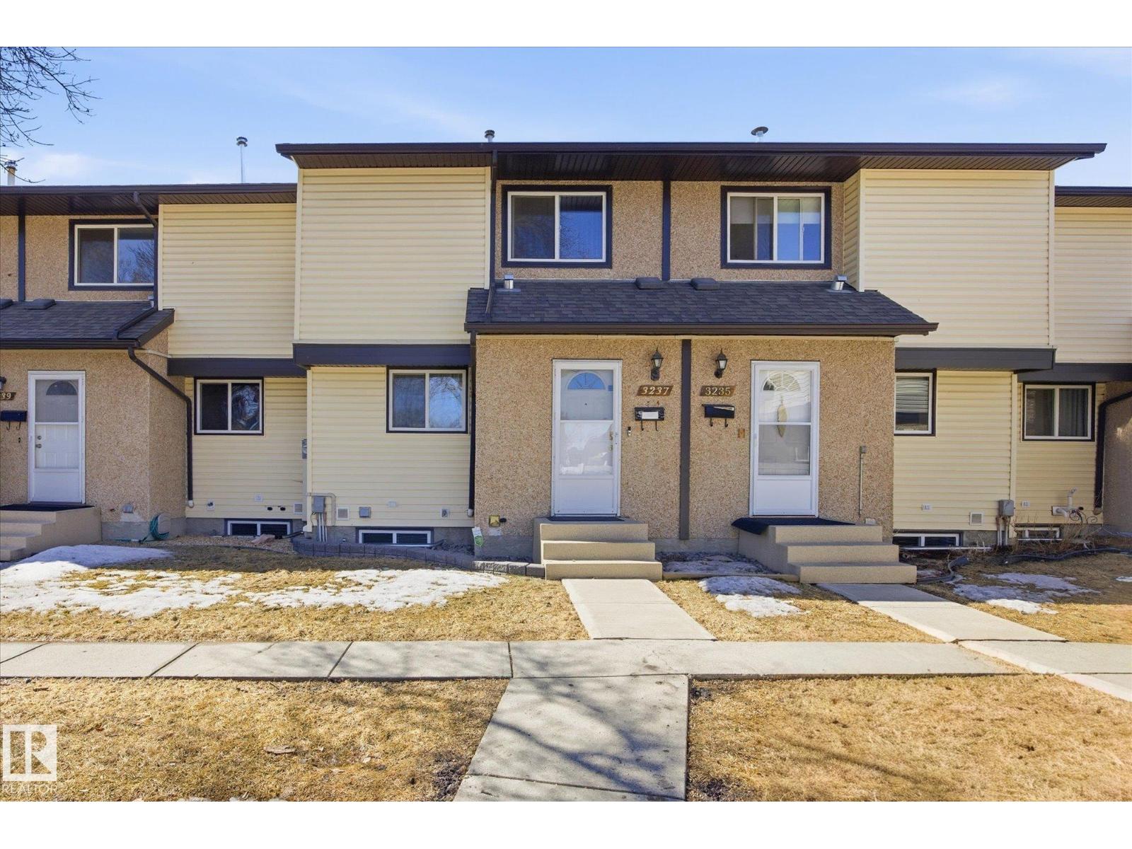 3237 142 AV NW - 2