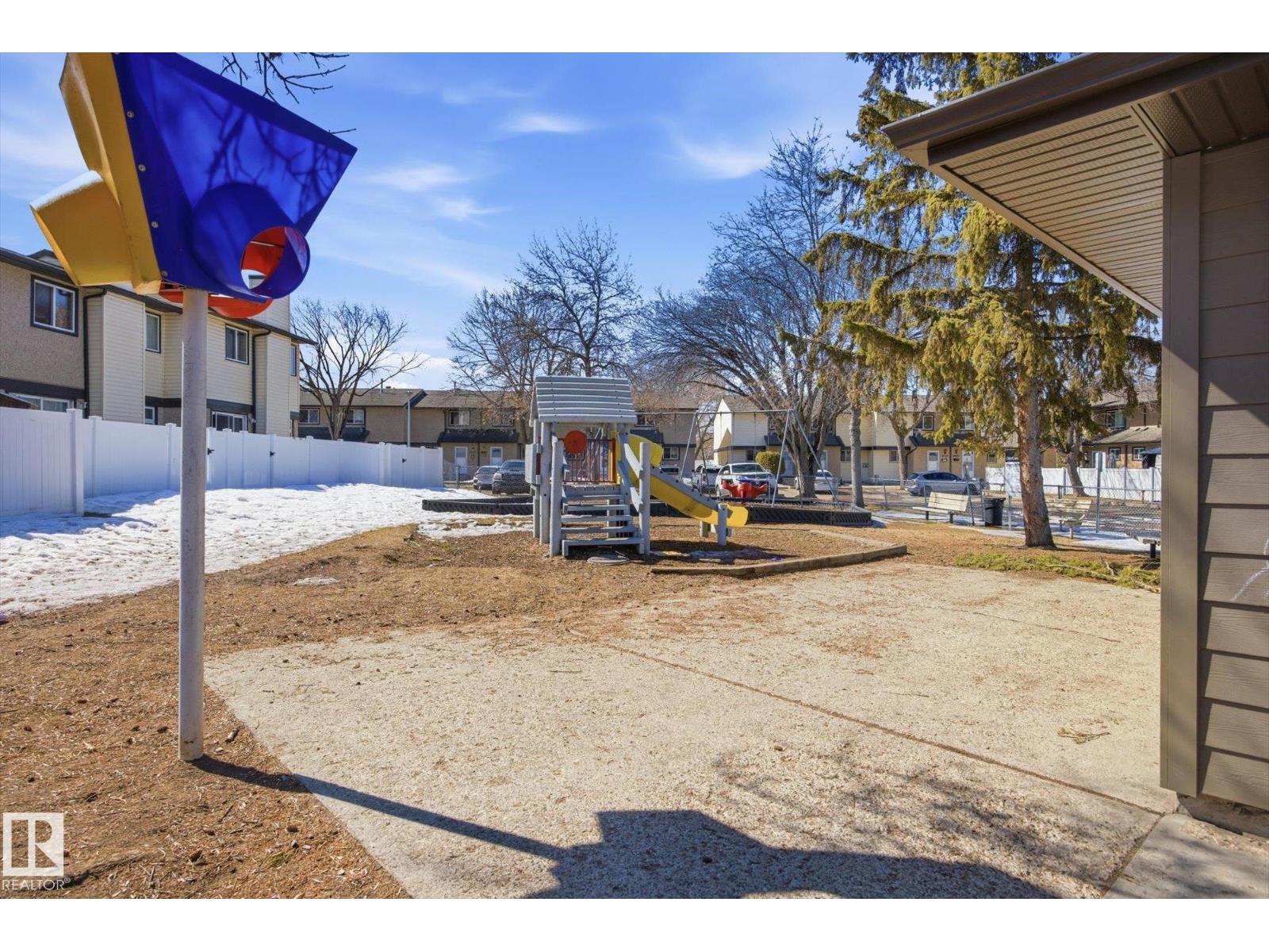 3237 142 AV NW, Edmonton