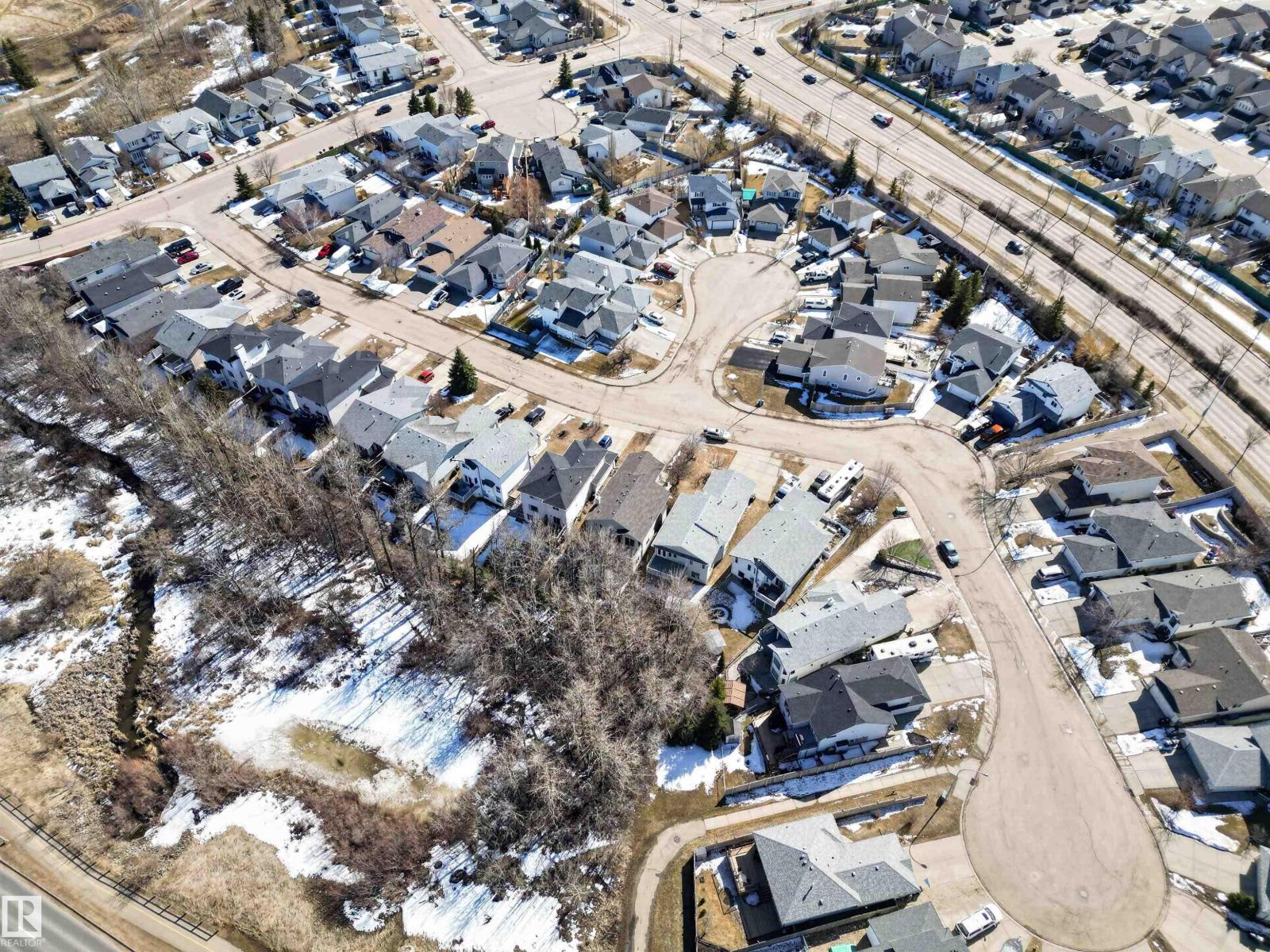 25 DONNELY, Sherwood Park