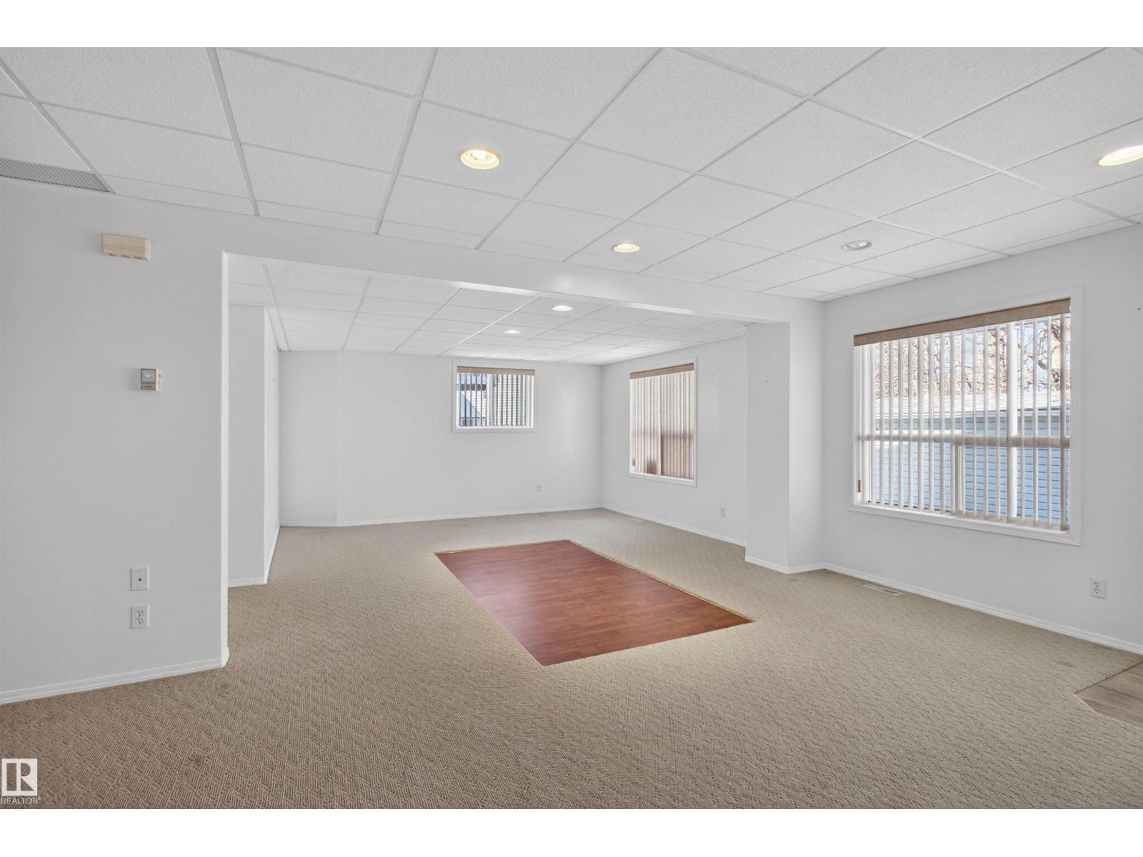 25 DONNELY, Sherwood Park