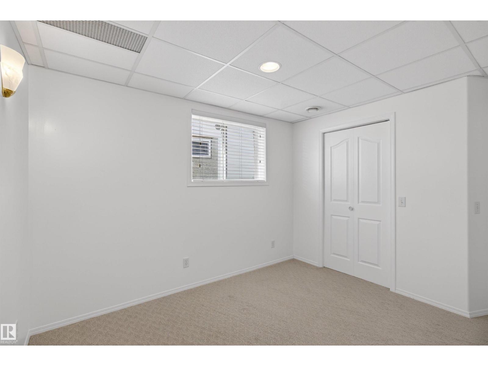 25 DONNELY, Sherwood Park