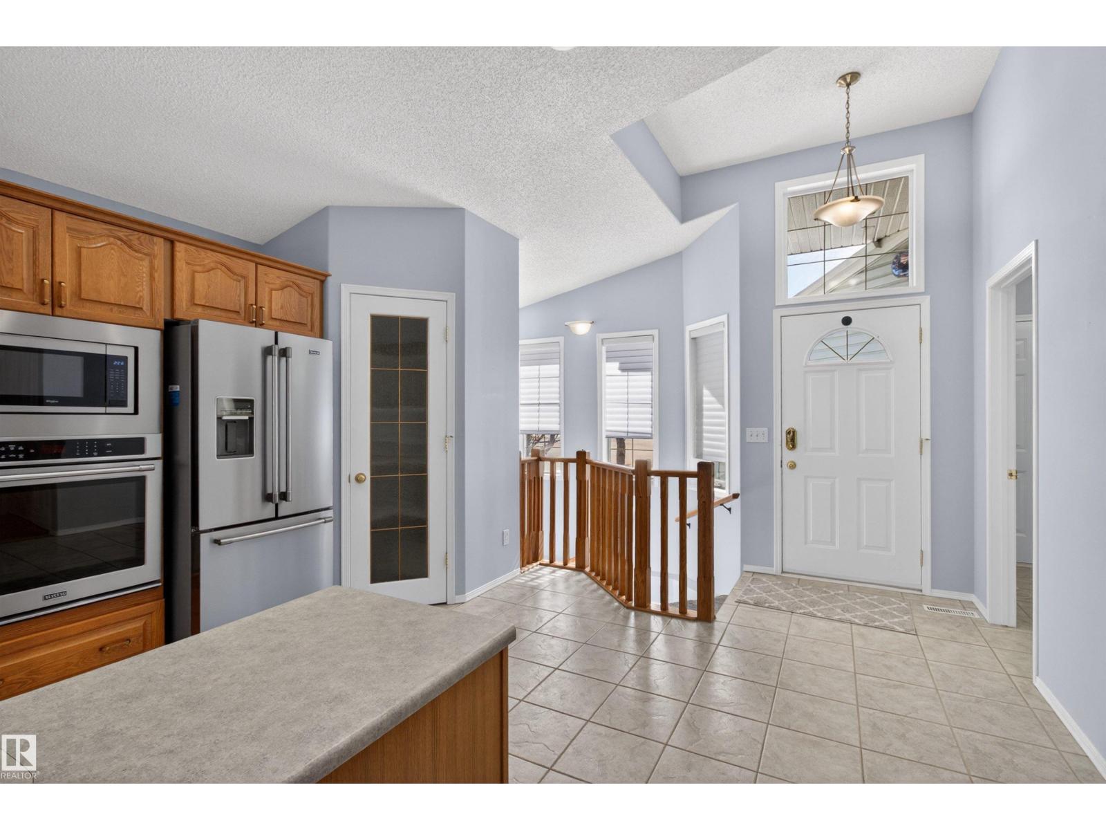 25 DONNELY, Sherwood Park