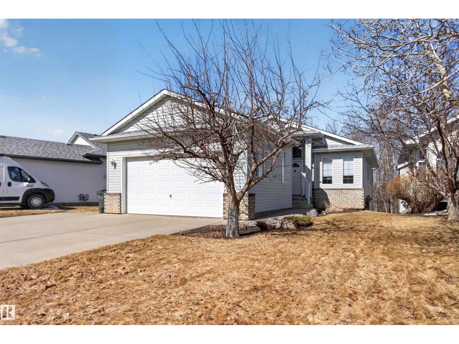 25 DONNELY, Sherwood Park