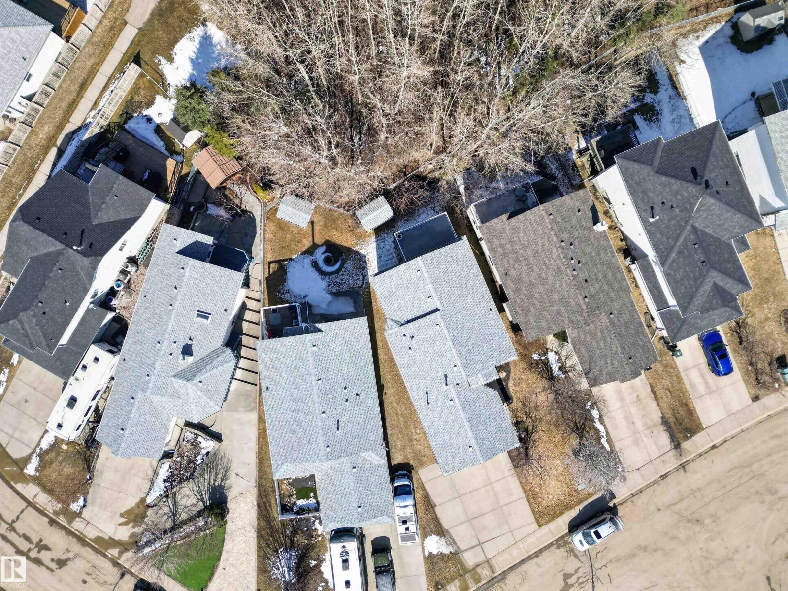 25 DONNELY, Sherwood Park