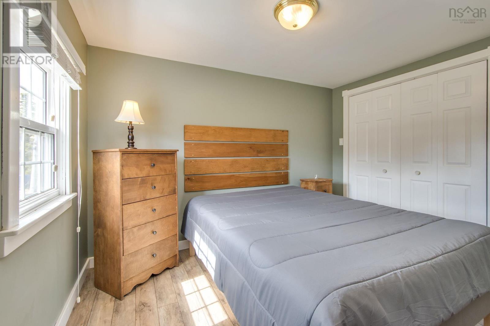 Property 28 of 40 of 4609 Highway 211