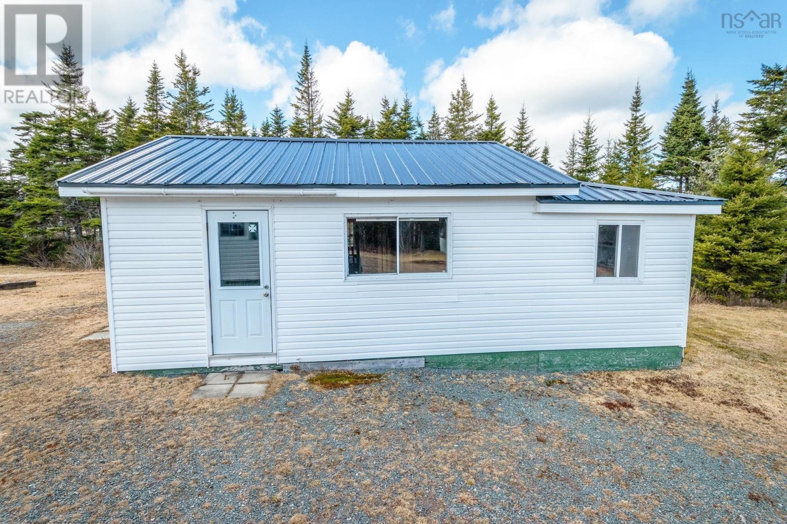 Property 32 of 40 of 4609 Highway 211