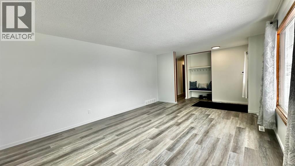 10305 104 Avenue, Lac La Biche