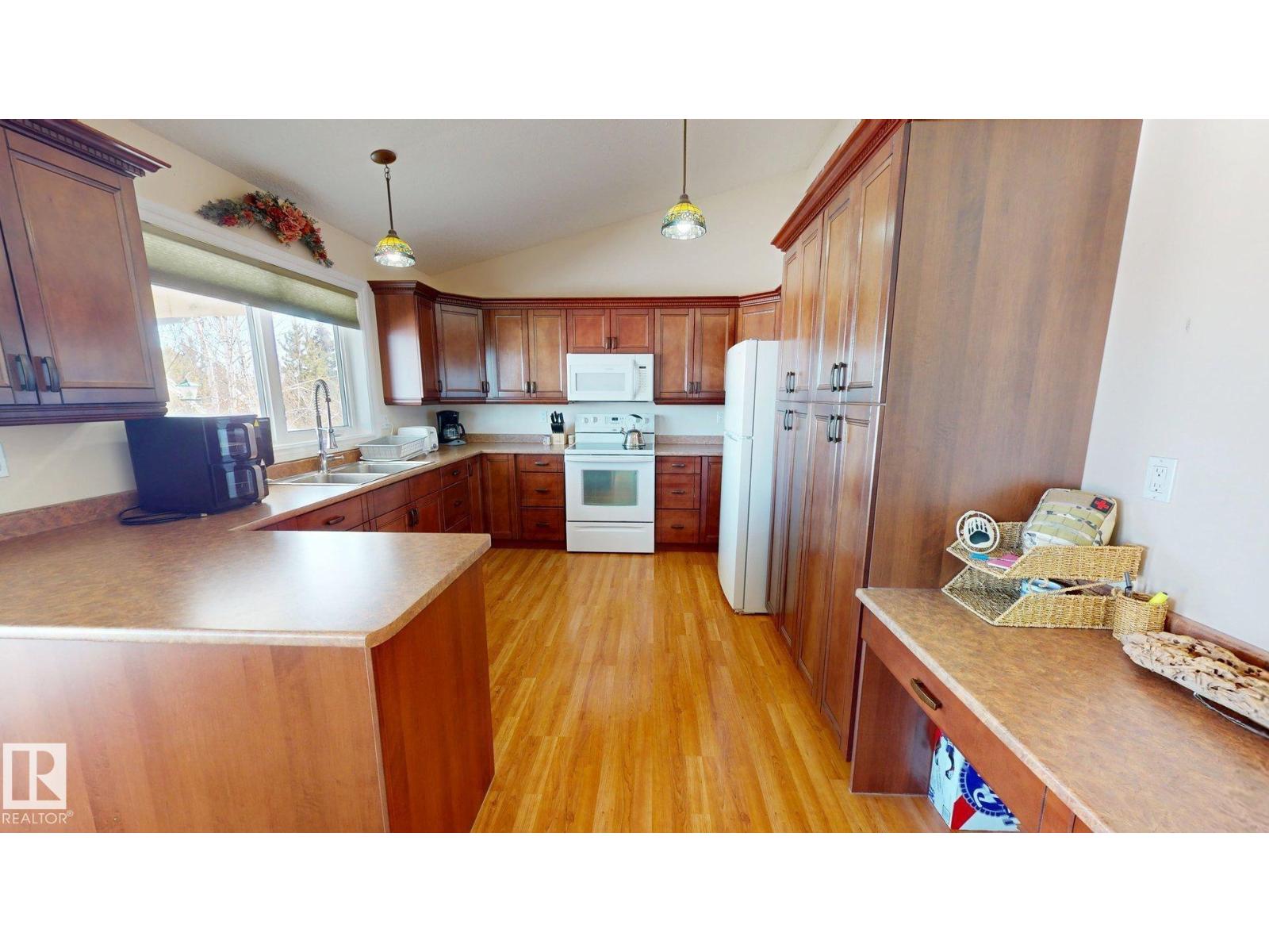 8001 FIRST ST, Fort Saskatchewan