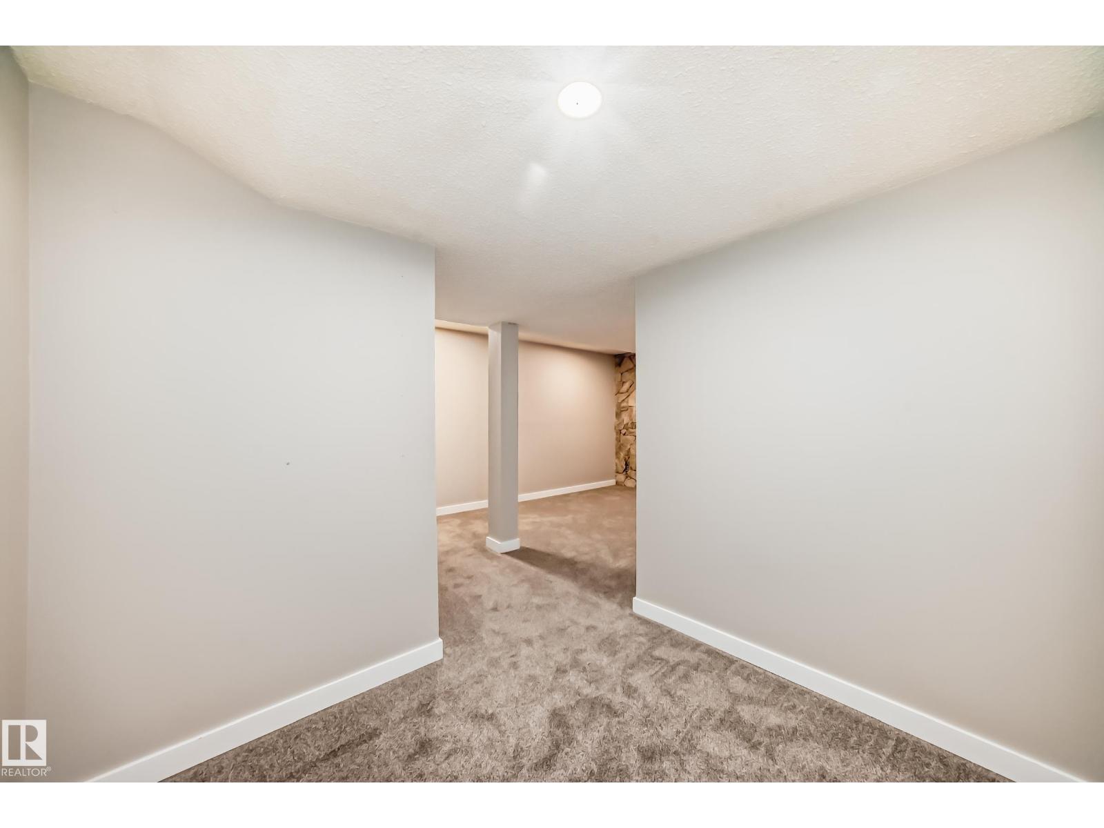 6 WOODVALE VG NW, Edmonton